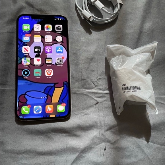 iPhone 12 Pro Max 128 GB Unlocked - Picture 1 of 8